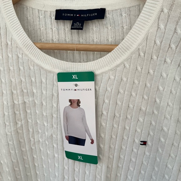 Tommy Hilfiger Women’s White Cable Knit Sweater - Picture 2 of 4